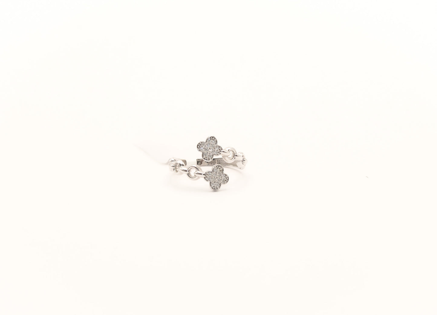 18K White Gold Diamond Ring