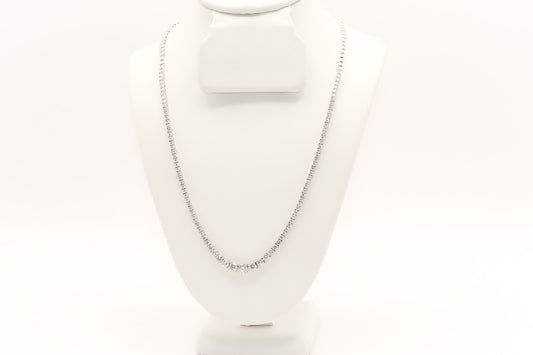 18K White Gold Graduated Diamond Necklace