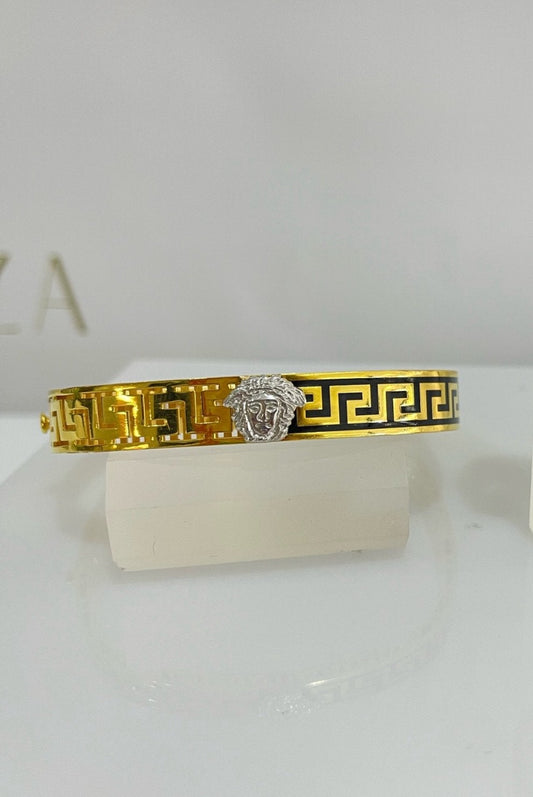 21K Gold Bangle Bracelet