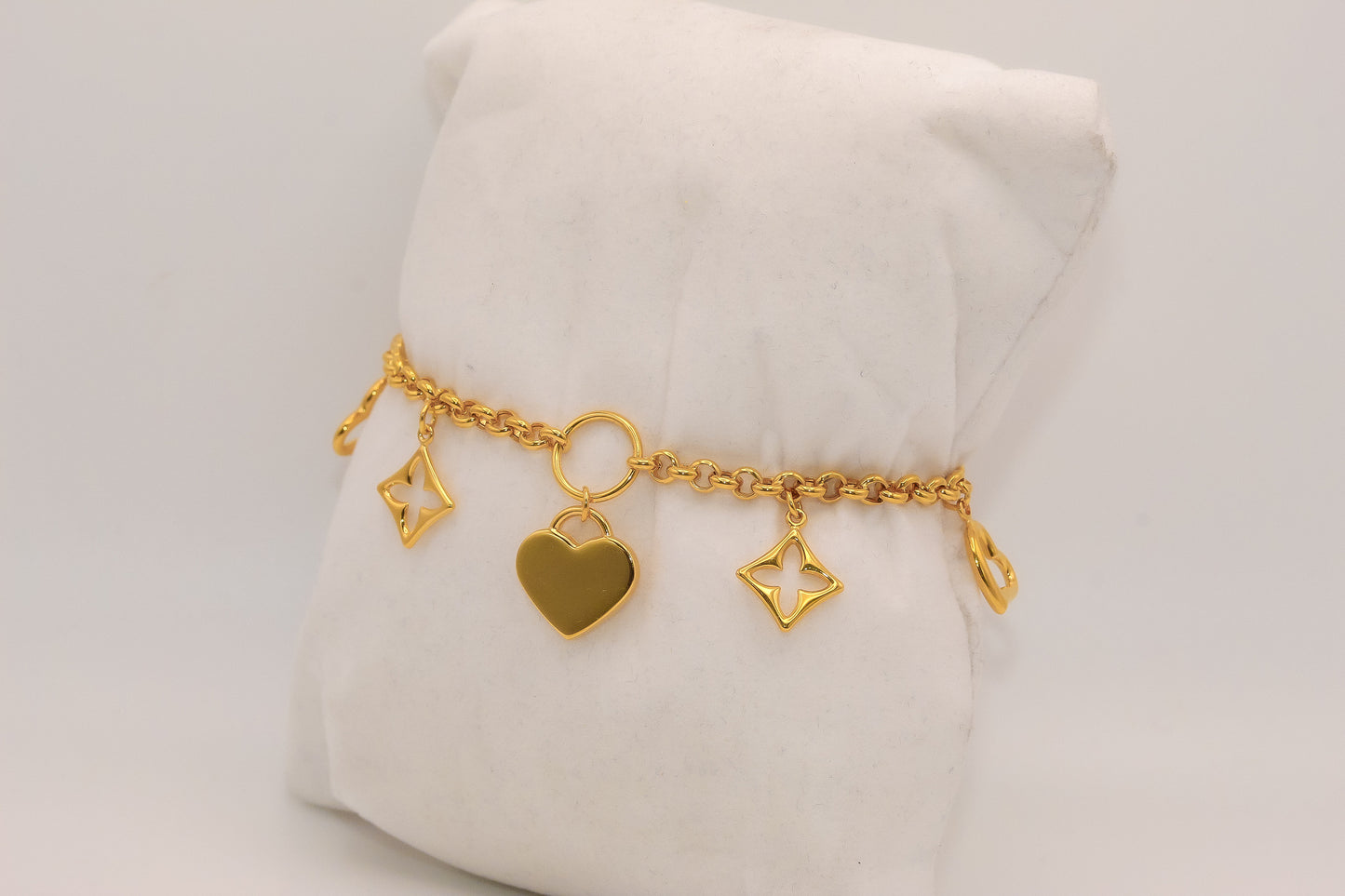 21k Gold Heart Charm Bracelet