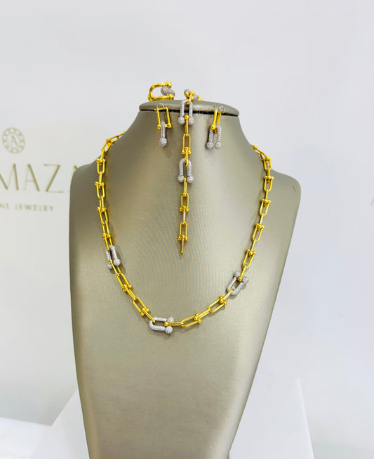 21K Gold Studded Link Set