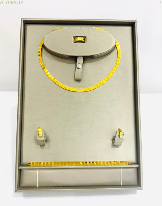 21K Gold Elegant Engagement Set