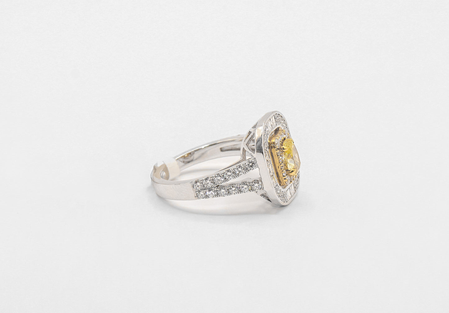 18K White Gold 1.87 Carat Diamond Ring