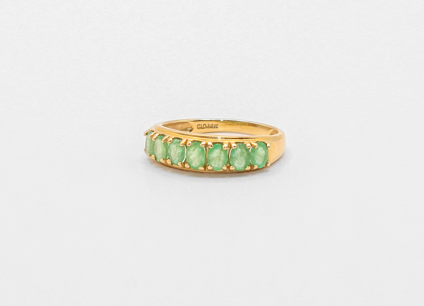 10K Gold Oval Emerald Band Ring