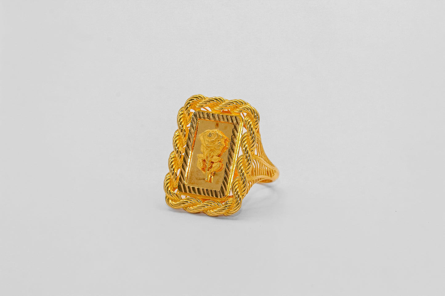 21K Gold Square Rope Rose Ring