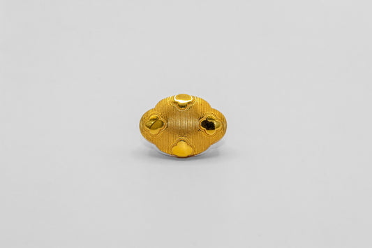 21K Gold Studded Clover Puff Ring