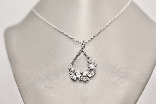 18k White Gold 1.04 Carat Diamond Necklace