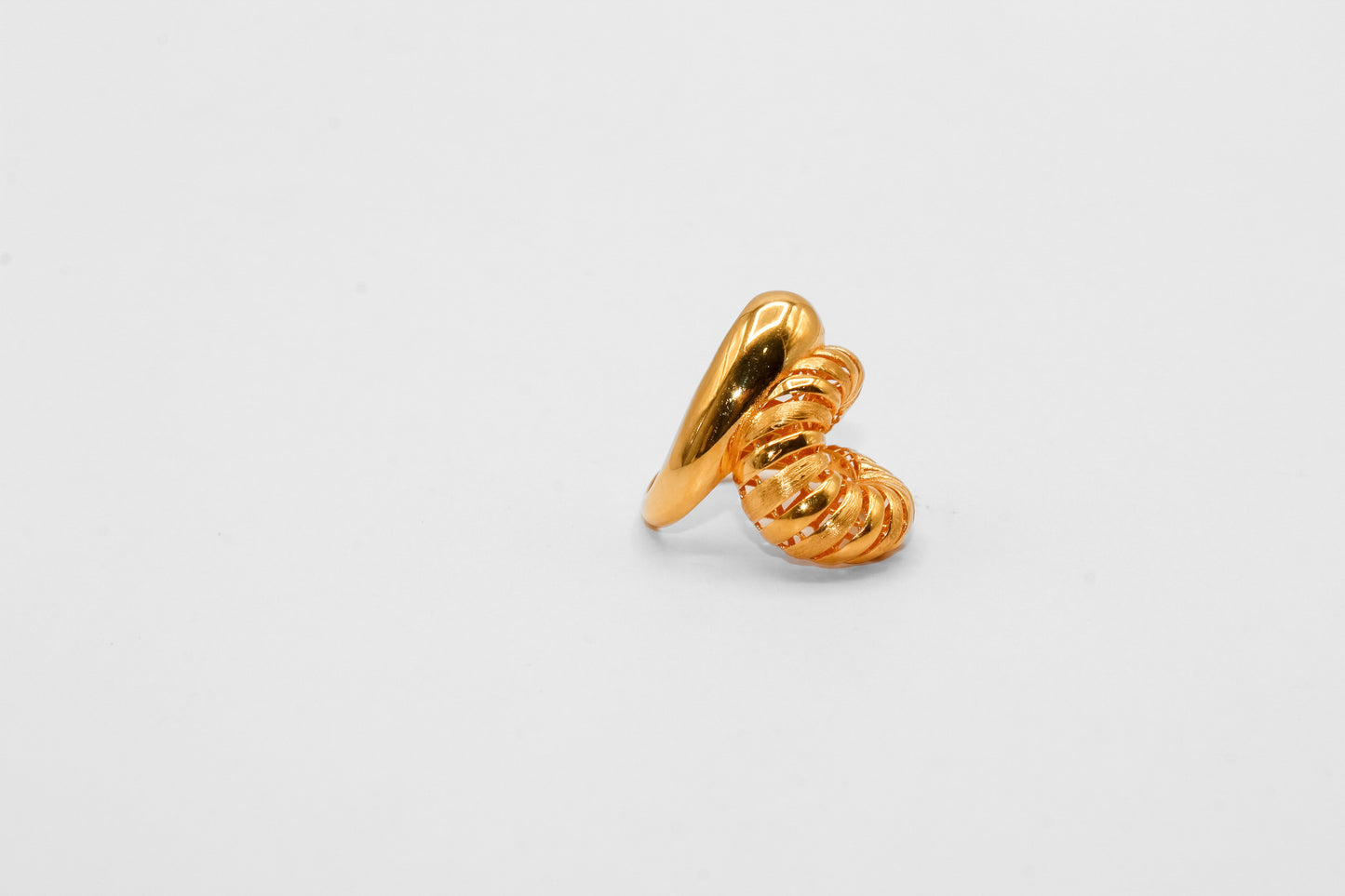 21K Gold Swirl Ring