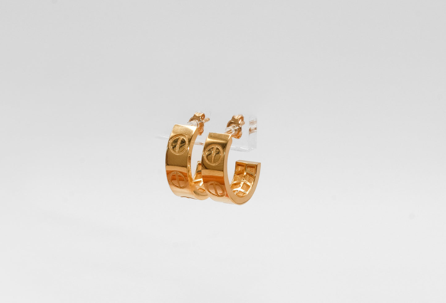 18K Gold Hoop Earrings