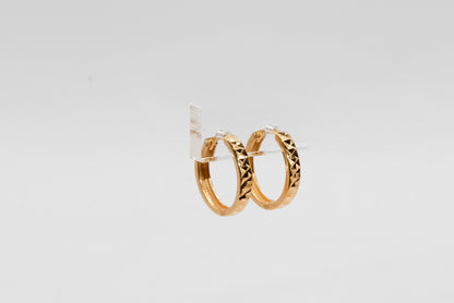 18K Gold Mini Huggies Earrings