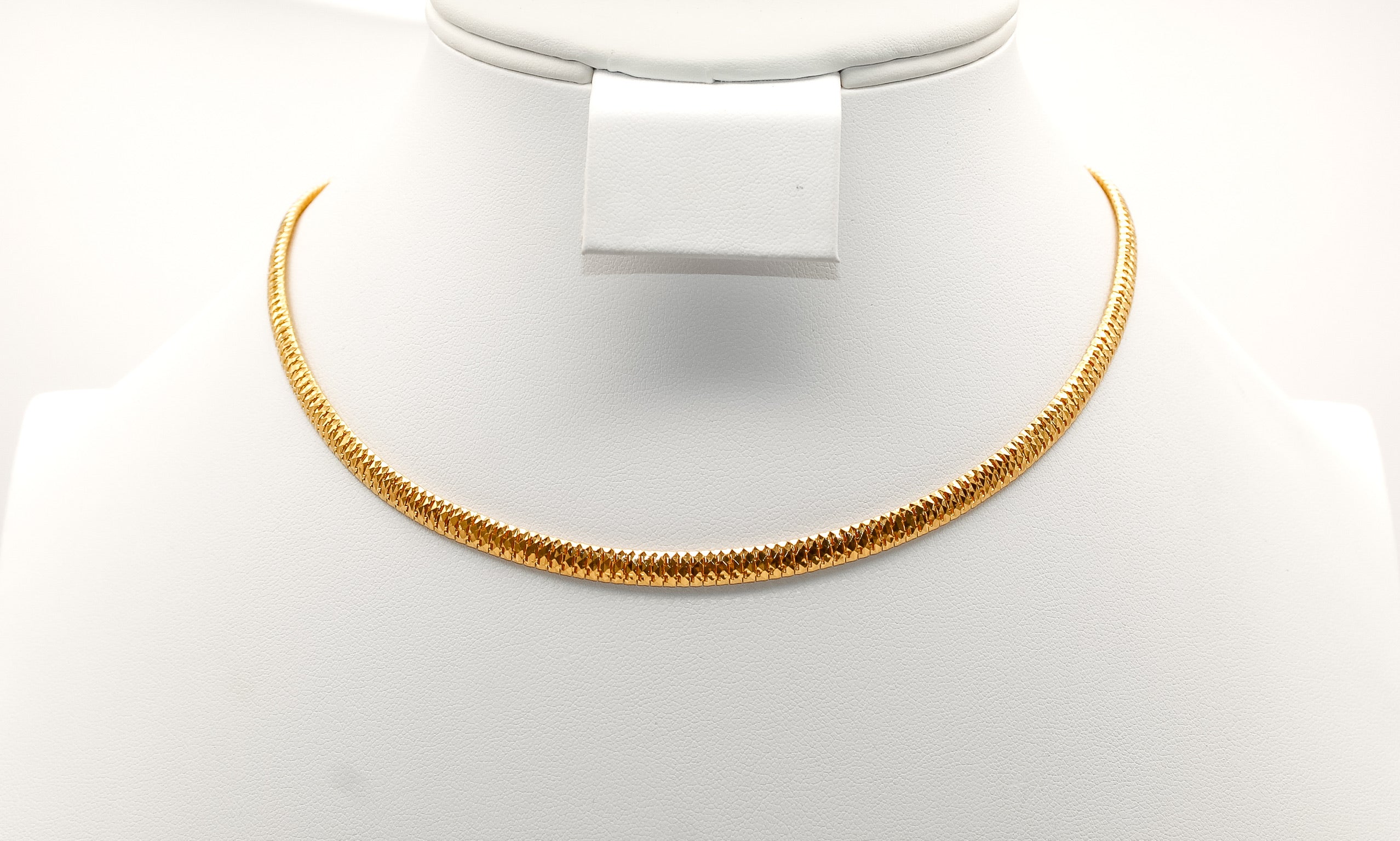 21K Gold Snake Chain Necklace – Almaza J