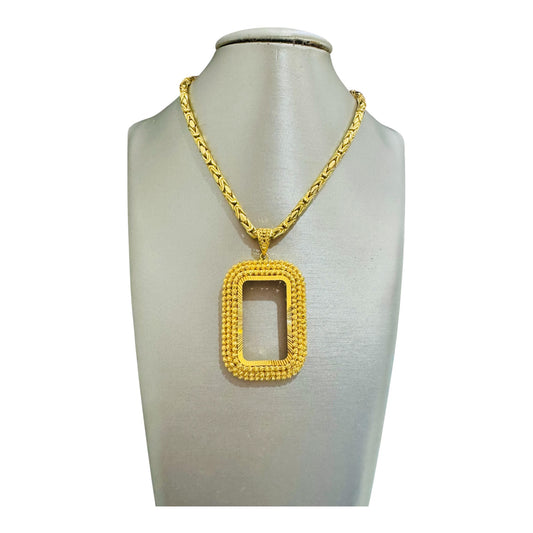 21K Gold 3 Row Himo Ounsa Frame Pendant